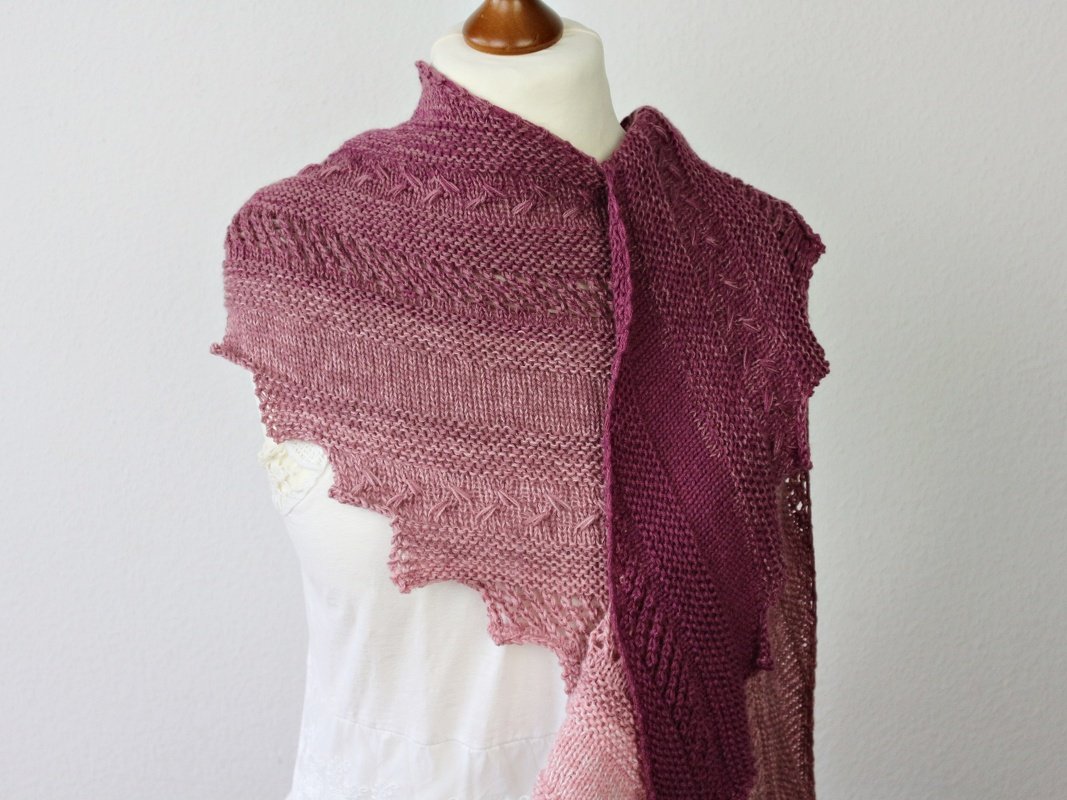 Strickanleitung Tuch einfach – luftiges Drachenschwanz-Tuch für Anfänger - Bild 3