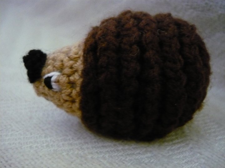 Häkelanleitung Igel Magnet