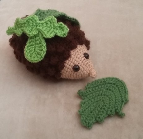 Crochet pattern hedgehog Schnuffel