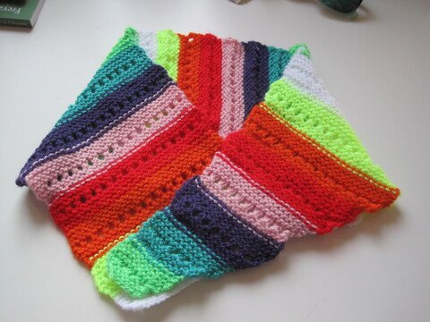 Strickanleitung kunterbunter Kinderschal 79 cm lang- ideal auch für Anfänger