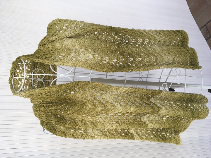 Schal Wellenspiel mit BANDY WISH von Woolly Hugs stricken