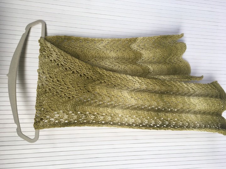 Schal Wellenspiel mit BANDY WISH von Woolly Hugs stricken