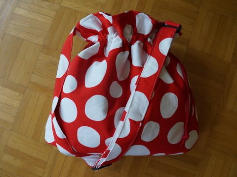 Nähanleitung für die Tasche "Michi" mit Zugband und verstellbarem Taschengurtband in zwei Größen