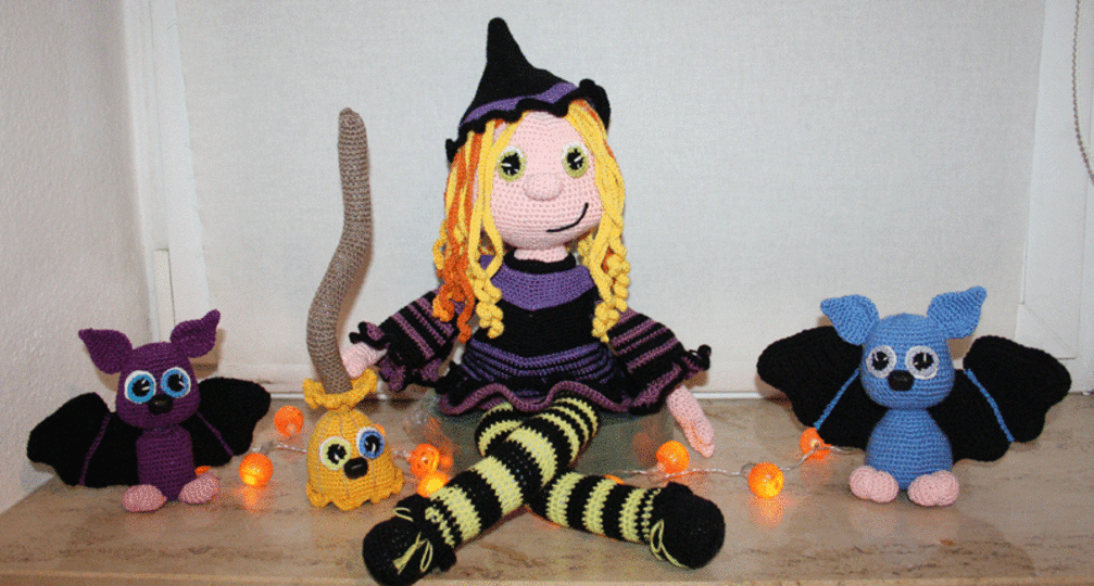 Halloween: „Hexen mit Besen und Fledermäusen“
