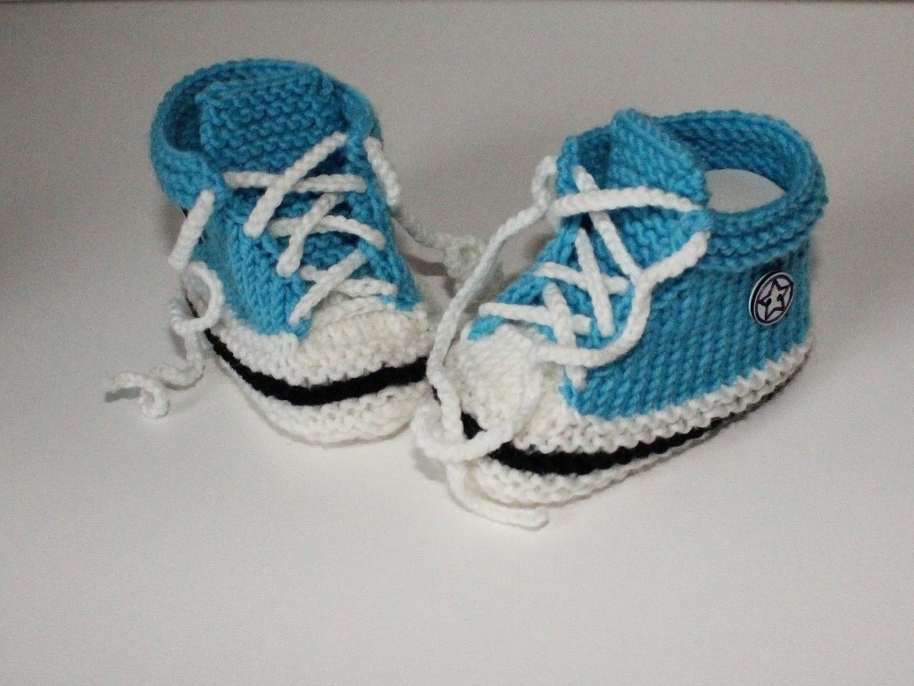 Strickanleitung Baby-Turnschuhe, Booties in 2 Größen - Bild 12