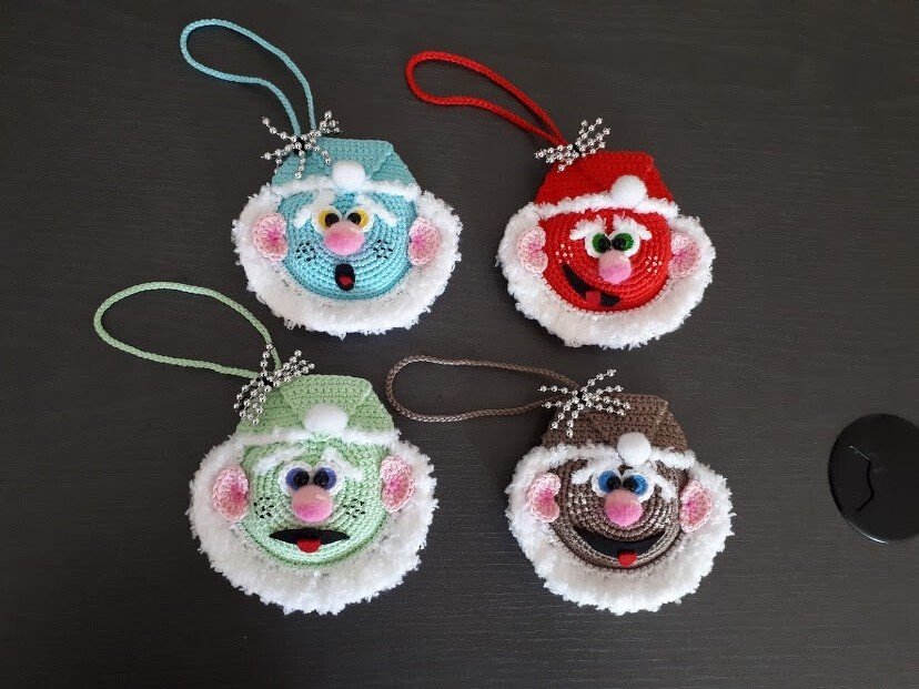 Anleitung Amigurumi „Witzige Weihnachtsmann Kugel„ 10 cm Groß - Bild 9