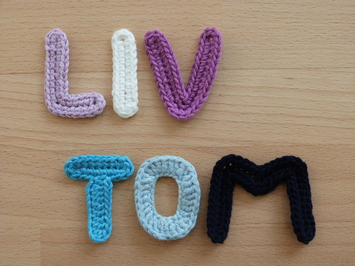 Crochet pattern alphabetic characters, letters from A to Z