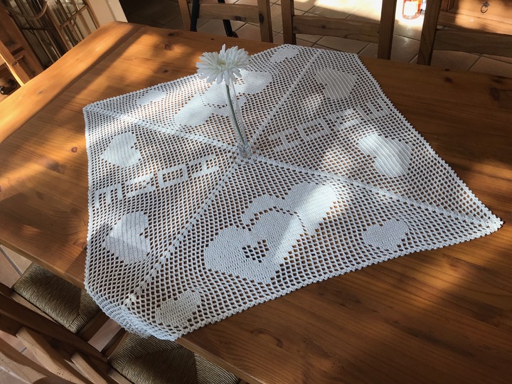 Häkeln / Mitteldecke / Home