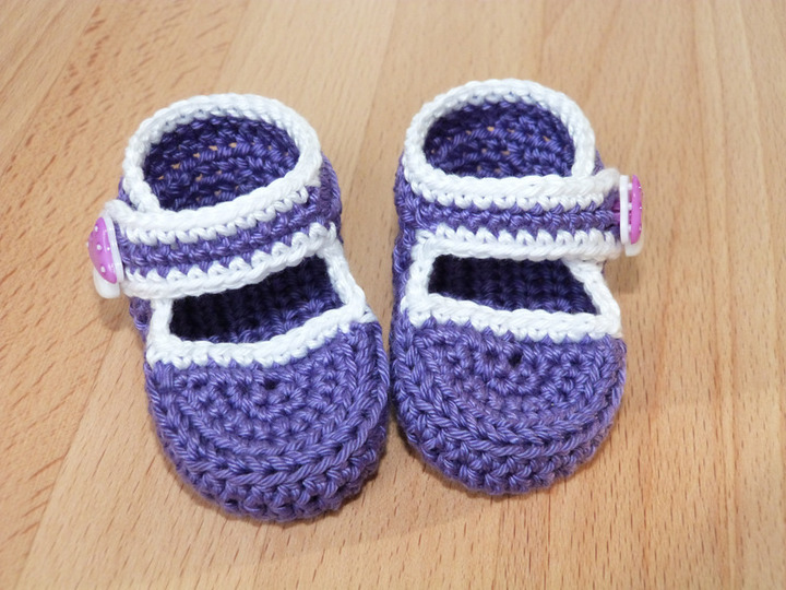 Crochet pattern for lovely doll's ballet flats (ballerinas)