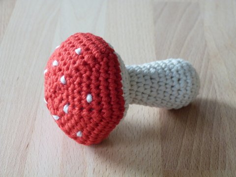 Häkelanleitung Baby-Rassel "Fliegenpilz"