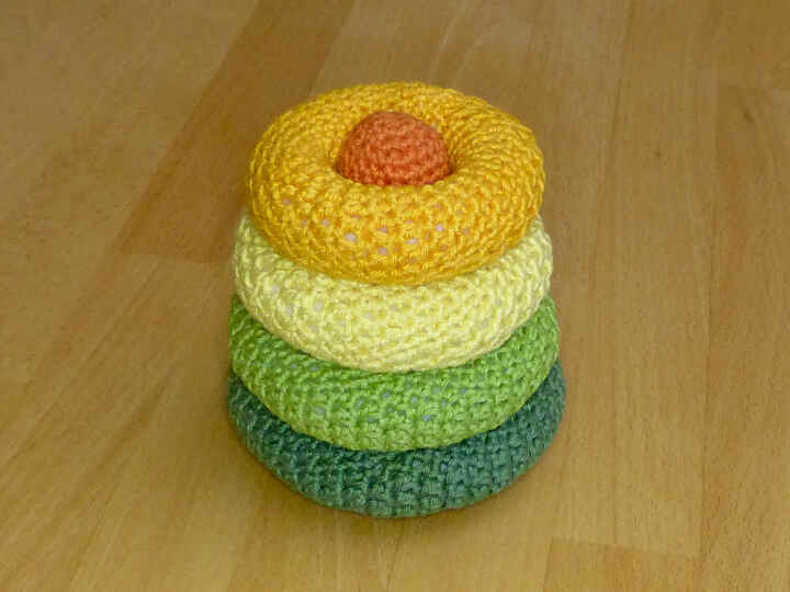 Crochet pattern for a baby toy "Stacking tower"