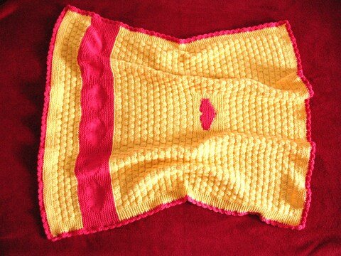 Strickanleitung für Babydecke mit Herzen