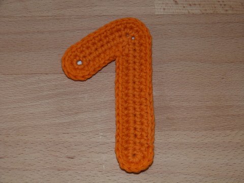 Häkelanleitung für eine große Zahlen-Applikation "1"