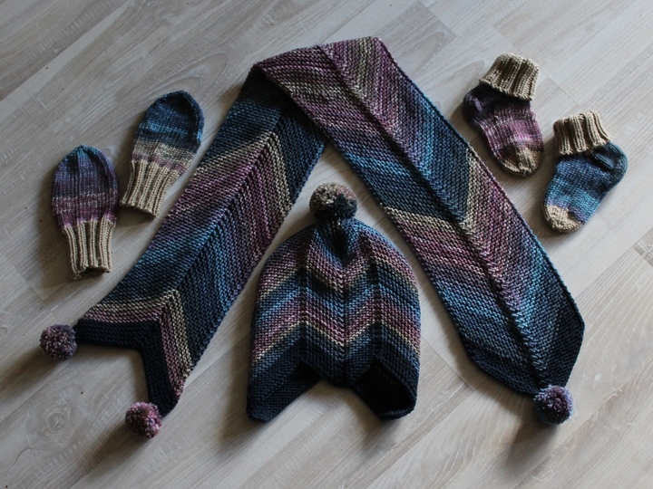 Strickanleitung Baby-Set, Mütze,Schal, Handschuhe, Söckchen, 4 - 10 Monate