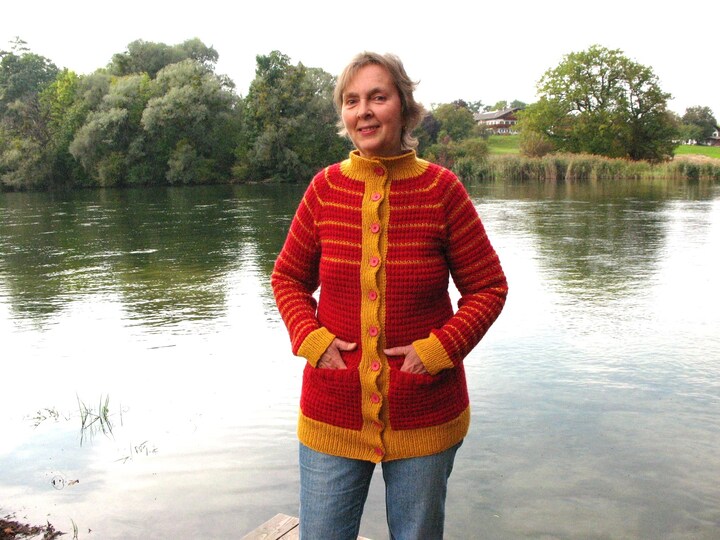 Strickanleitung für Strickjacke mit Taschen und Raglan von unten