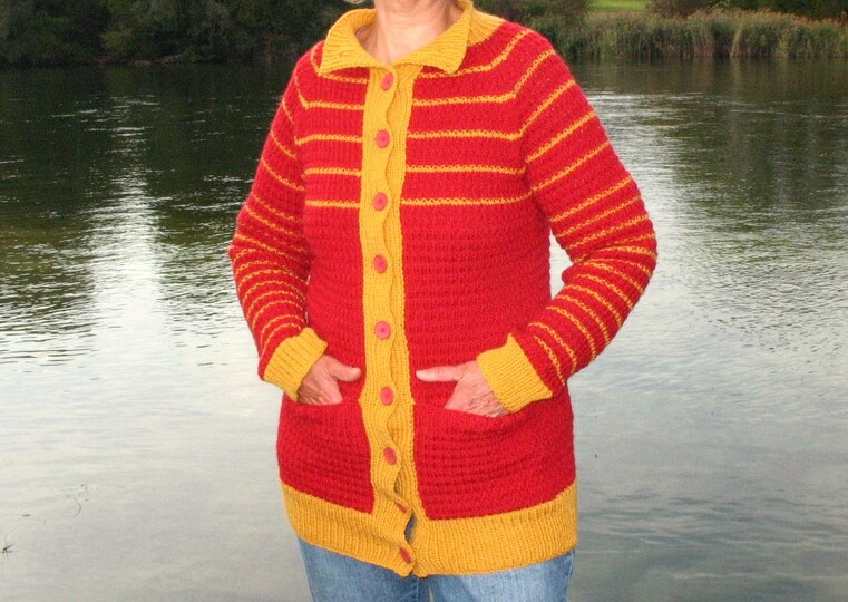 Strickanleitung für Strickjacke mit Taschen und Raglan von unten