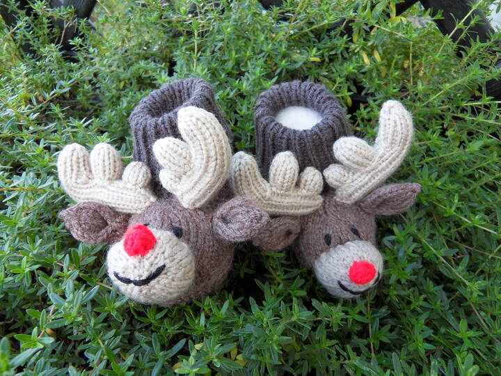 Strickanleitung Rudolph das kleine Rentier Babyschühchen