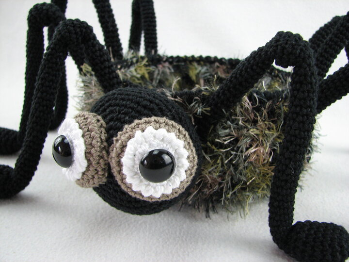 Häkelanleitung Körbchen "Spinne"