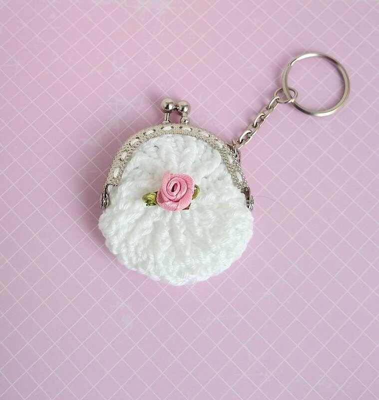 Häkelanleitung Mini-Portemonnaie-Schlüsselanhänger - Bild 4