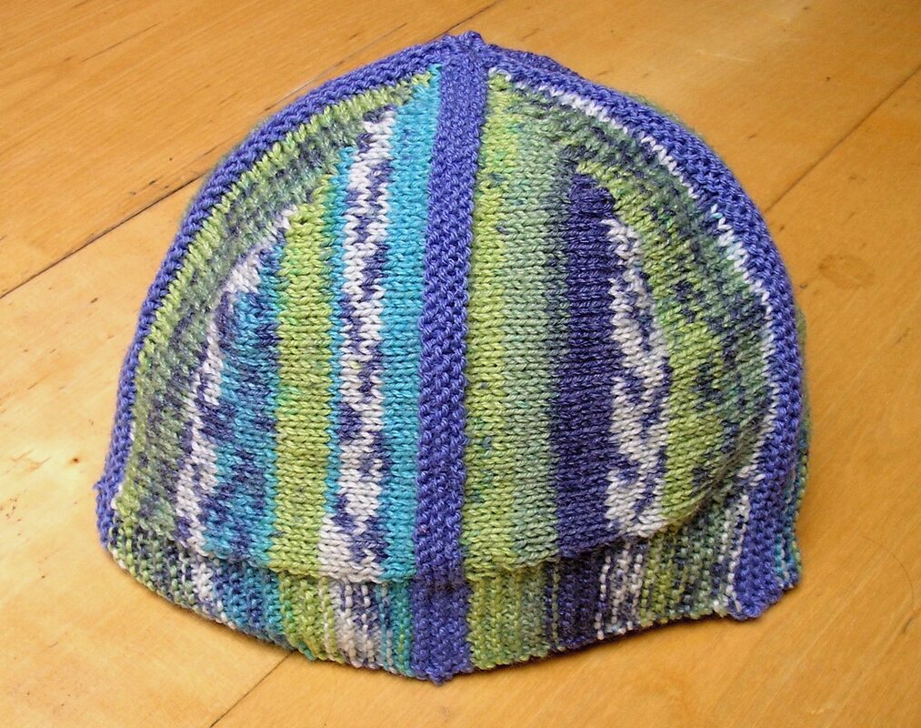 Strickanleitung Mütze "Meeresbrise" Grundmuster für quer gestrickte Mützen