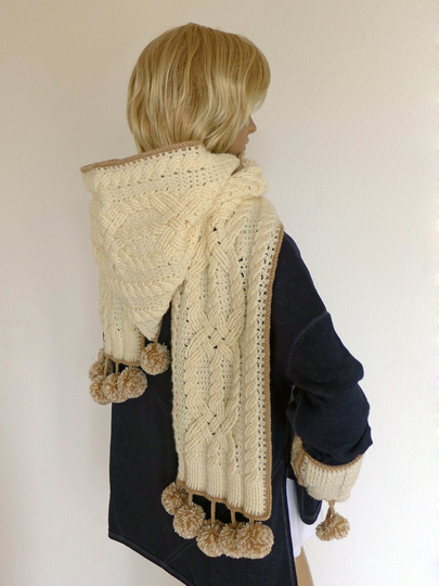 Mod. 024 - Häkelanleitung - Kapuzenschal/Schal & Stulpen mit Zopfmuster