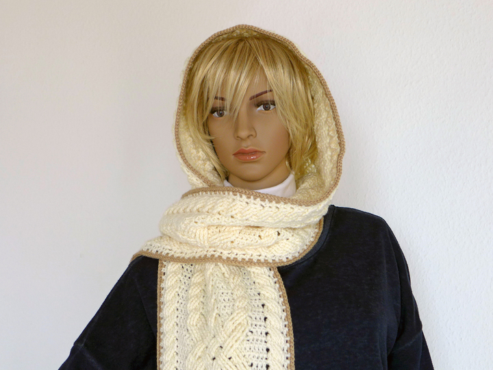 Mod. 024 - Häkelanleitung - Kapuzenschal/Schal & Stulpen mit Zopfmuster