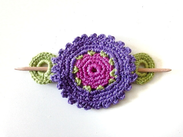 Häkelanleitung Gratis Haarschmuck Schalhalter Hippie Boho - Bild 2