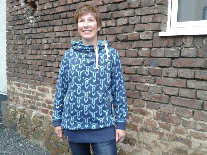 Schnittmuster und Nähanleitung Hoodie Julia
