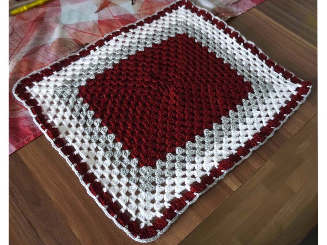Crochet pattern: placemat