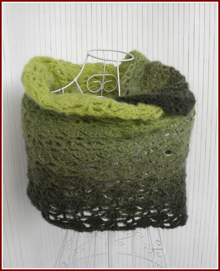 Möbius-Schal Wendemanöver häkeln mit 1 BOBBEL-MOHAIR von Woolly Hugs