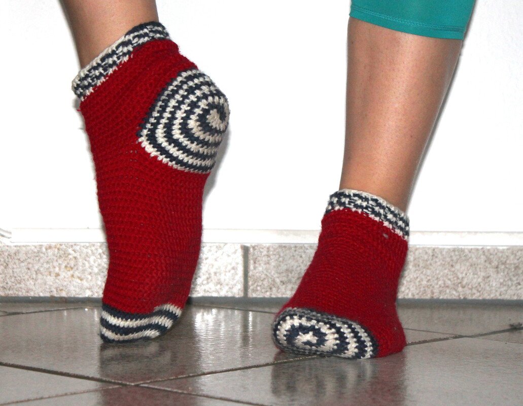 Spiralsocken Häkelanleitung in den Größen 34- 42