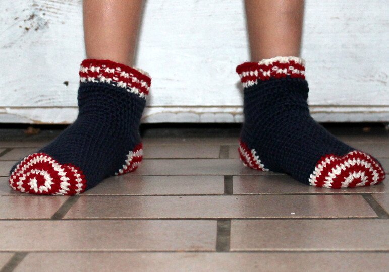 Spiralsocken häkeln – Ringelsocken in drei Größen (deutsche Anleitung)