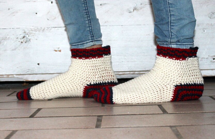 Spiralsocken häkeln – Ringelsocken in drei Größen (deutsche Anleitung)