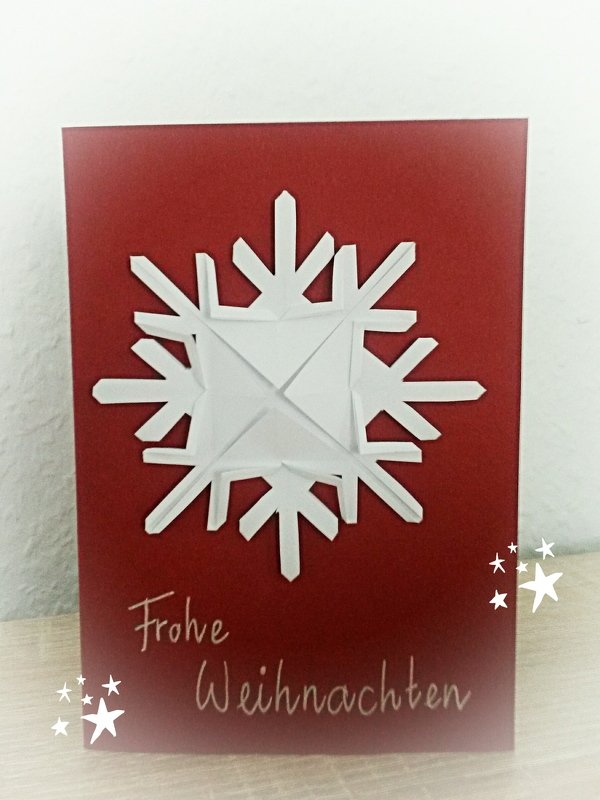 Bastelanleitung für eine Schneeflocke aus Papier