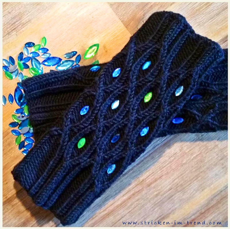 Strickanleitung für Handstulpen im Zopfmuster | Pulswärmer OPAL - Bild 7