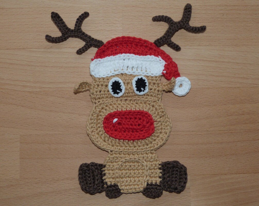 Häkelanleitung für eine Rentier-Applikation mit roter Nase