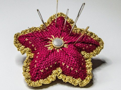 Festliches Nadelkissen