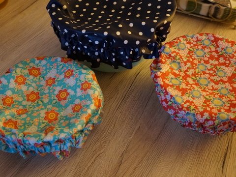 Nähanleitung für eine nachhaltige Haube zum Abdecken deiner Teller, Becher oder Schalen