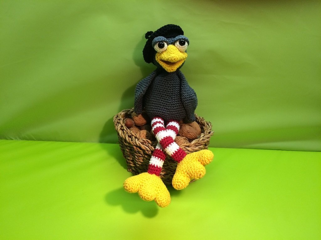 Häkelanleitung für Rabe „Claude“