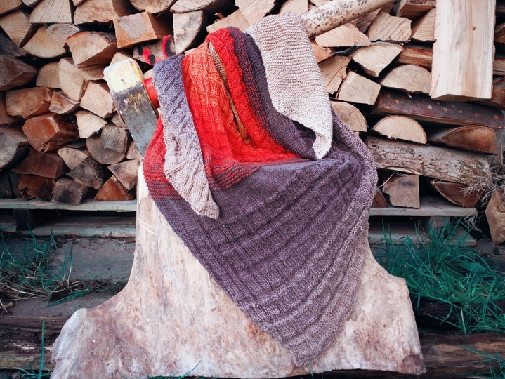 unisex Tuch "SVAROG" stricken