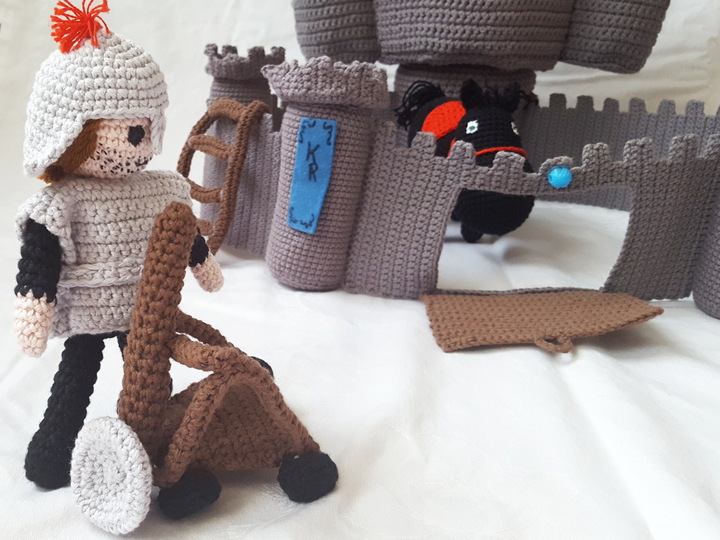 Jungen Zubehör Ritterburg (Boy accessories Castle) , Häkelanleitung, Accessoire, Extra, Ritter, Troll, Drache, (Dragon, Knight, Crochet Pattern)