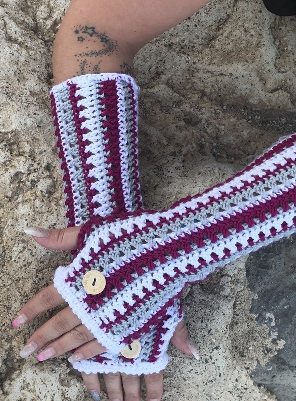 Häkelanleitung Set "Norge" Armstulpen, Mütze, Schlauchschal - Bild 2