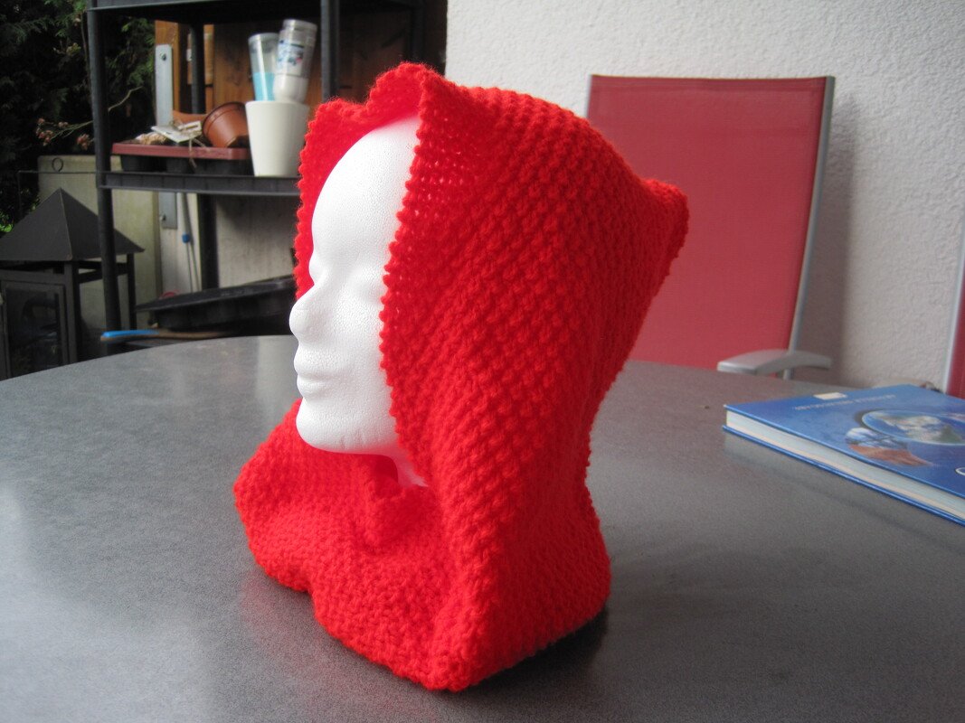 Scoodie Kapuzenloop Strickanleitung für Damen und für Mädchen ab 10 Jahren - Bild 3