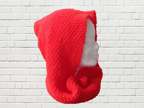 Scoodie Kapuzenloop Strickanleitung für Damen und für Mädchen ab 10 Jahren