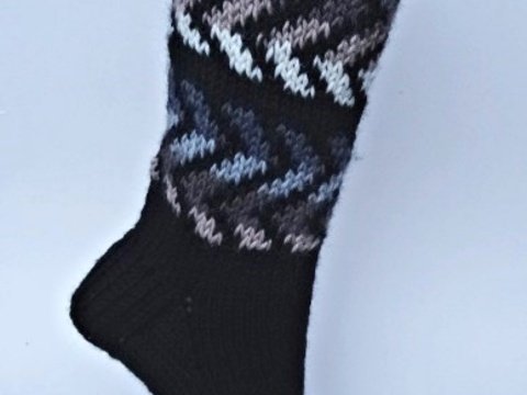 Strickanleitung für Socken im Zick-Zack-Muster, Gr. 40/41