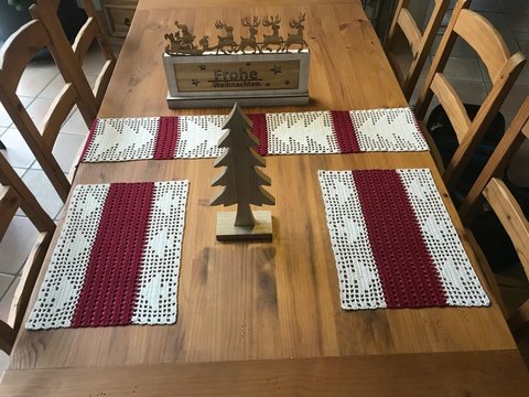 Häkeln / Set / Tischband und Platzdeckchen "Christmas"