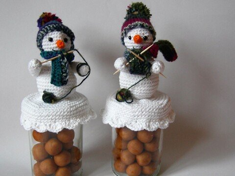 Häkelanleitung: Bonbonglas Strickender (häkelnder) Schneemann