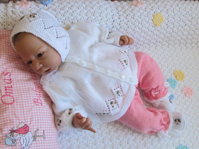 Strickanleitung Modell Alina Gr. 50/54 für Baby und Reborn - Bild 3