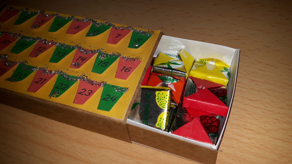 Taschenadventskalender in drei verschiedenen Größen