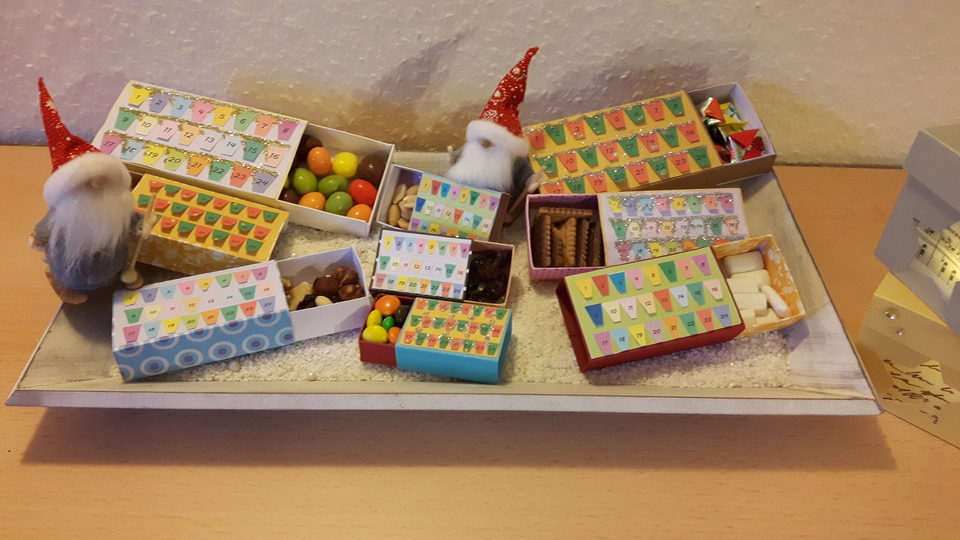 Taschenadventskalender in drei verschiedenen Größen